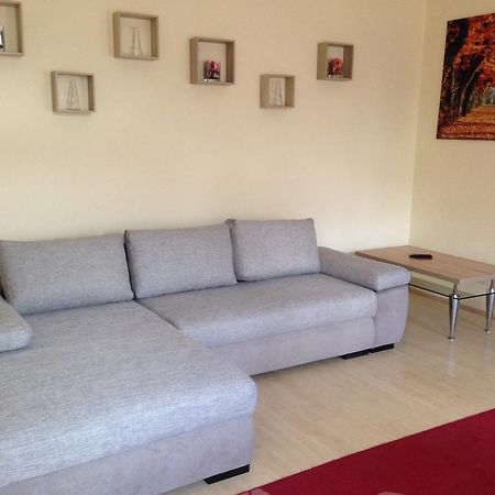 דברצן Peterfia Apartman מראה חיצוני תמונה