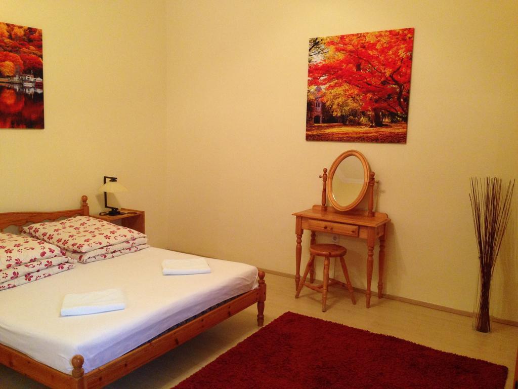 דברצן Peterfia Apartman מראה חיצוני תמונה